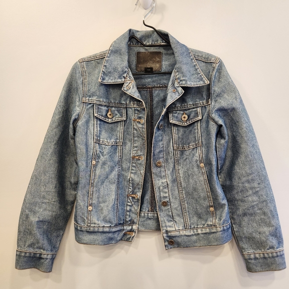 Guess Jackets & Blazers - GUESS Denim Jean Jacket